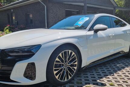 Audi e-tron GT 58.210 km 49.800 &euro; Hamburg 21077