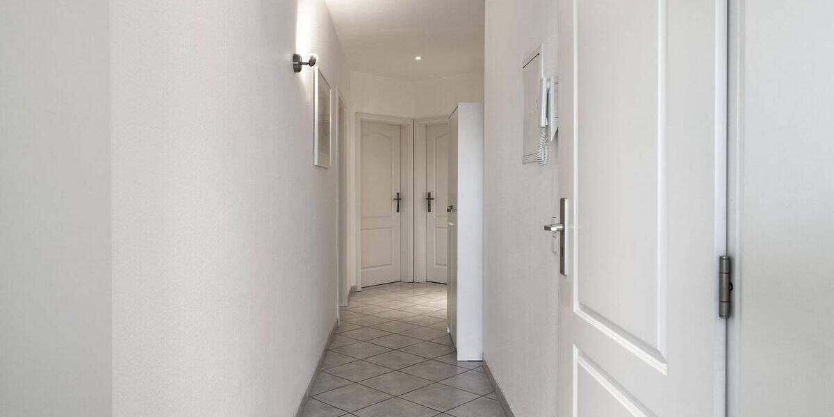 Etagenwohnung Norderstedt Garstedt - 5 Zimmer, 146 m&sup2;, 2.200&euro; | Angebot:26730976