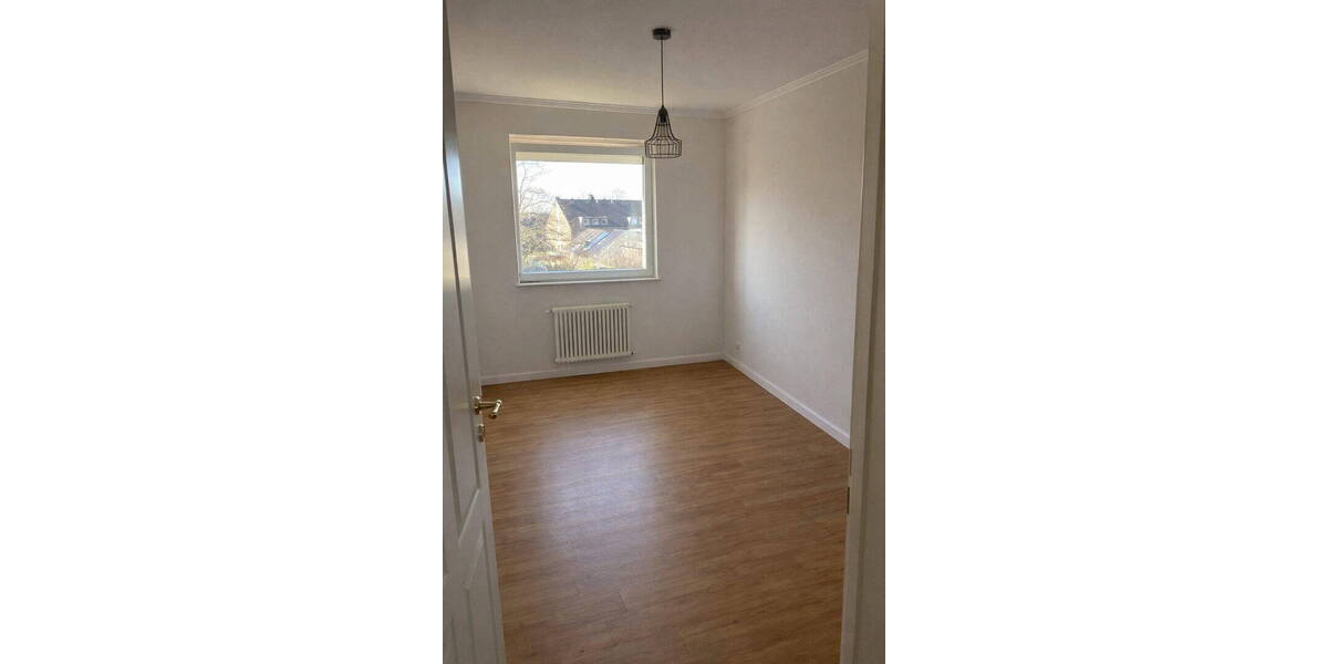 Etagenwohnung Reinbek Neuschönningstedt - 4 Zimmer, 91 m&sup2;, 325.000&euro; | Angebot:26484209