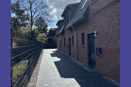 Haus Norderstedt Garstedt - 5 Zimmer, 129 m&sup2;, 2.300&euro; | Angebot:25437031