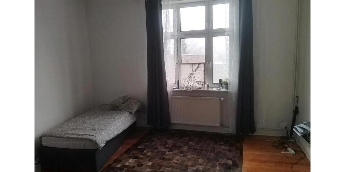 Großes Zimmer in Wandsbek ab Februar zu vermieten – 900 € 1 zimmer