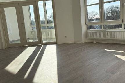 Wohnung Norderstedt Garstedt - 3 Zimmer, 83 m&sup2;, 329.000&euro; | Angebot:26859115