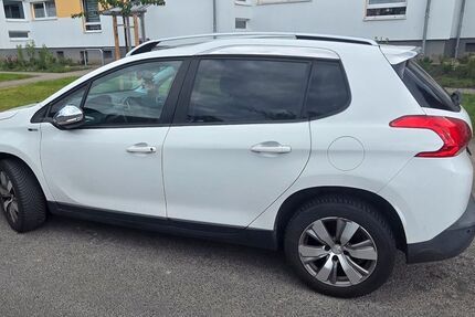 Peugeot 2008 100.000 km 7.890 &euro; Hamburg 22143