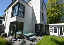 Haus zum Mieten in Hamburg Marienthal 2.685 € 136 m²