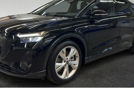 Audi Q4 e-tron 44.570 km 29.450 &euro; Hamburg 22529
