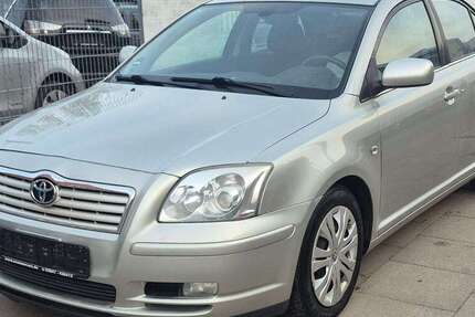 Toyota Avensis 180.000 km 2.700 &euro; Hamburg 20097