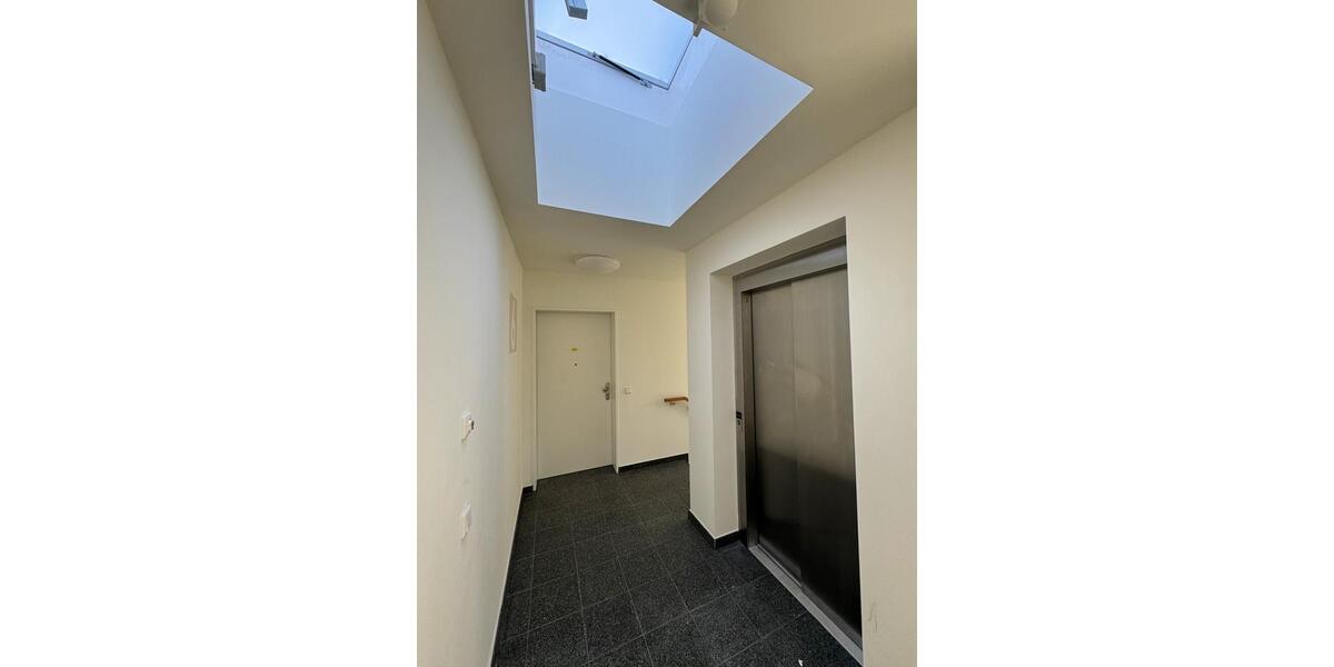 Dachgeschoßwohnung Hamburg Rothenburgsort - 2 Zimmer, 60 m&sup2;, 1.272&euro; | Angebot:26474839