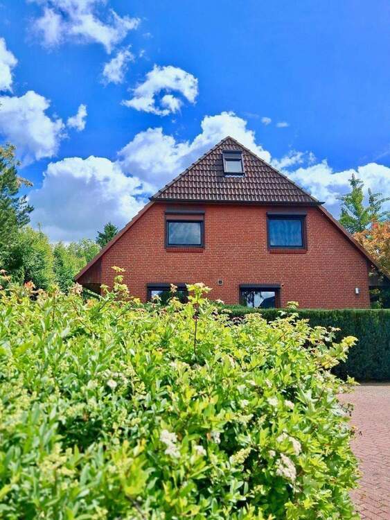 über 300 m2 WflNfl. - xxl Landhaus für 2 Familien oder große Familie - FREI - 2 x 5 Zimmer - Kamin - Sauna - riesiger Keller -