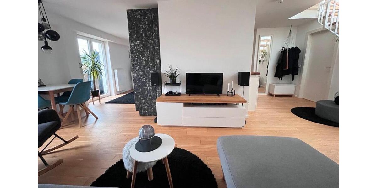 Dachgeschoßwohnung Hamburg Bahrenfeld - 2 Zimmer, 60 m&sup2;, 1.550&euro; | Angebot:25715644