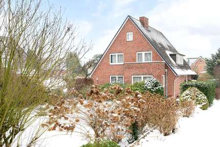 Haus Wentorf bei Hamburg - 9 Zimmer, 200 m&sup2;, 585.000&euro; | Angebot:25036644