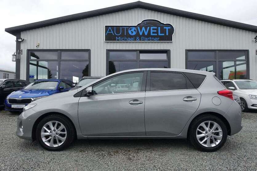 Auris