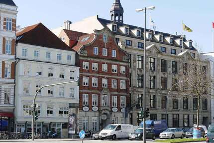 Büro in Hamburg 3.840 € 320 m²