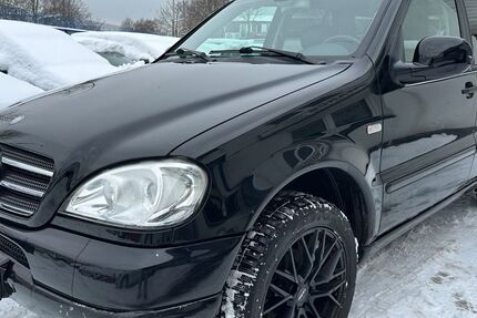 Mercedes-Benz ML 320 335.330 km 2.990 &euro; Hamburg 20537