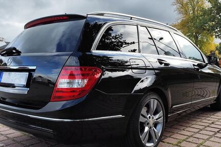 Mercedes-Benz C 250 187.000 km 13.400 € Henstedt-Ulzburg 24558