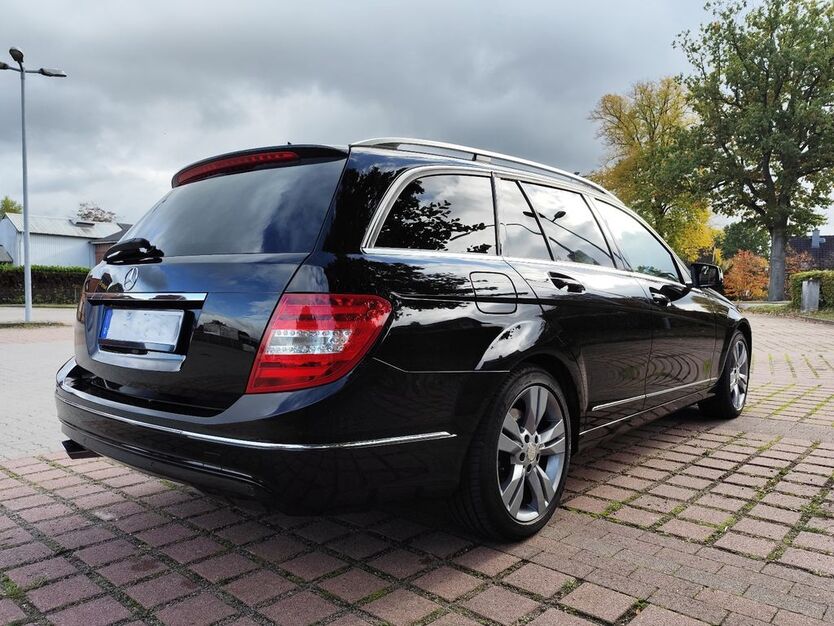 Mercedes-Benz C 250 187.000 km 13.400 € Henstedt-Ulzburg 24558