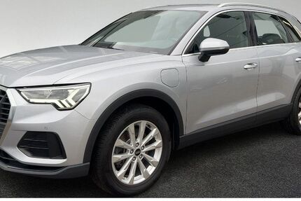Audi Q3 24.099 km 28.980 &euro; Hamburg 22529