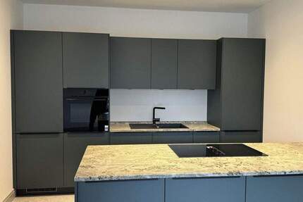 Haus Hamburg Schnelsen - 4 Zimmer, 140 m&sup2;, 2.899&euro; | Angebot:25711110
