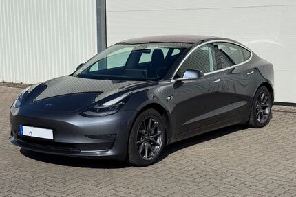 Tesla Model 3 168.400 km 18.950 &euro; Ellerbek 25474
