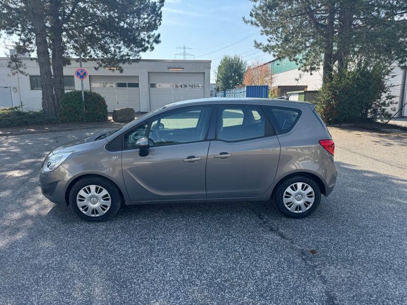 Opel Meriva 177.993 km 2.599 € Barsbüttel 22885