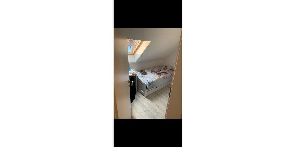 Dachgeschoßwohnung Jork - 4 Zimmer, 98 m&sup2;, 1.350&euro; | Angebot:26272828