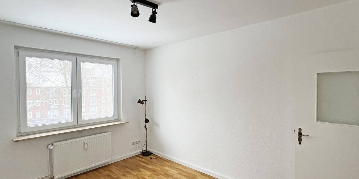 Etagenwohnung Hamburg Winterhude - 3 Zimmer, 81 m&sup2;, 450.000&euro; | Angebot:26401103