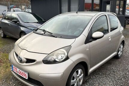 Toyota Aygo (X) 105.000 km 2.999 &euro; Buxtehude 21614