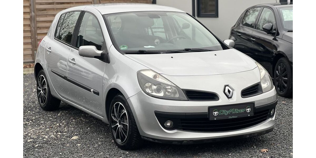 Renault Clio 125.350 km 4.600 &euro; Rellingen 25462