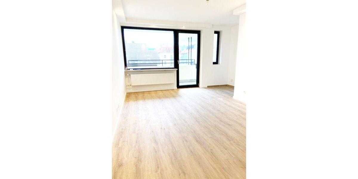 Helle 1-Zimmer-Wohnung mit Einbauküche und Balkon in Harburg 1 zimmer