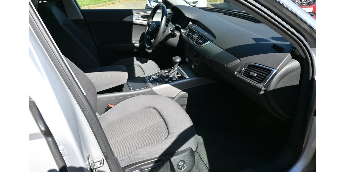 Audi A6 2.0 TDI Avant Aut Klimaaut Navi PDC Alu 1Hand 90.000 km 14.600 &euro; Seevetal - Hittfeld 21218