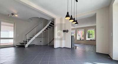 EIN ZUHAUSE FÜR BESONDERE ANSPRÜCHE - Einfamilienhaus Pinneberg | Angebot:27044446