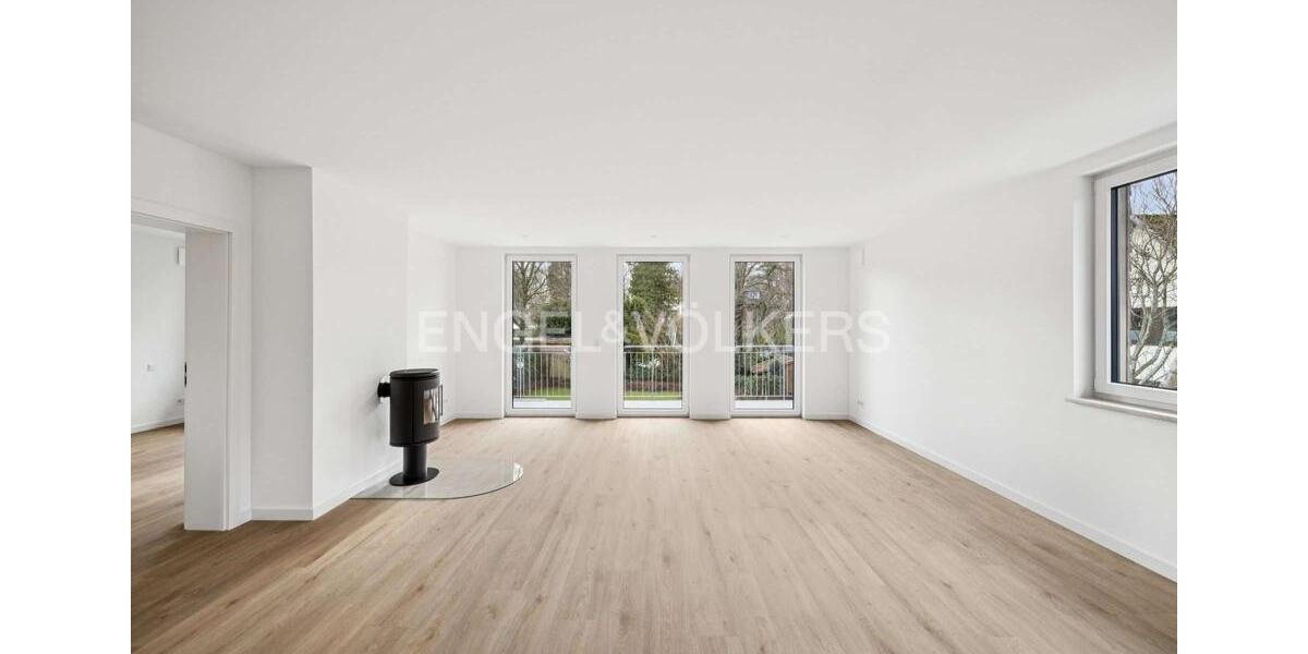 Dachgeschoßwohnung Ahrensburg - 3 Zimmer, 120 m&sup2;, 2.200&euro; | Angebot:26348767
