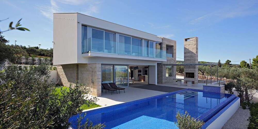 Haus zum Kaufen in Brac 1.500.000 € 330 m²