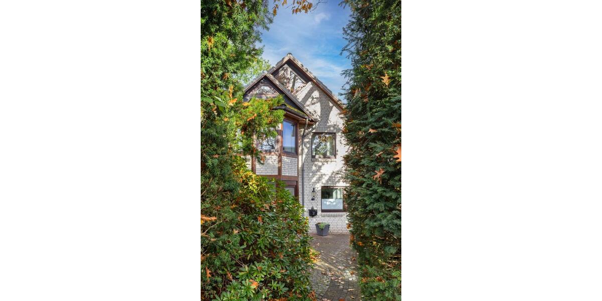 Reihenhaus Hamburg Ohlsdorf - 9 Zimmer, 237 m&sup2;, 1.450.000&euro; | Angebot:26122576