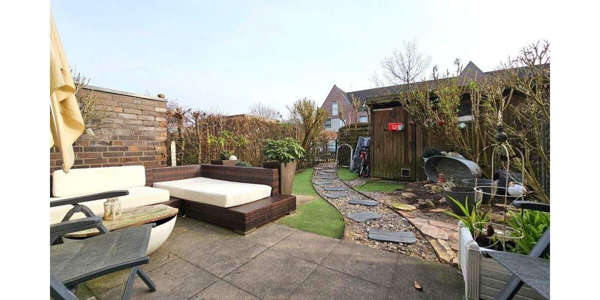 Mehrfamilienhaus, Wohnhaus Hamburg-Duvenstedt Duvenstedt - 6 Zimmer, 131 m&sup2;, 595.000&euro; | Angebot:25927569