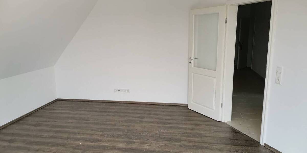Etagenwohnung Hamburg Neuenfelde - 3 Zimmer, 99 m&sup2;, 1.040&euro; | Angebot:26473110
