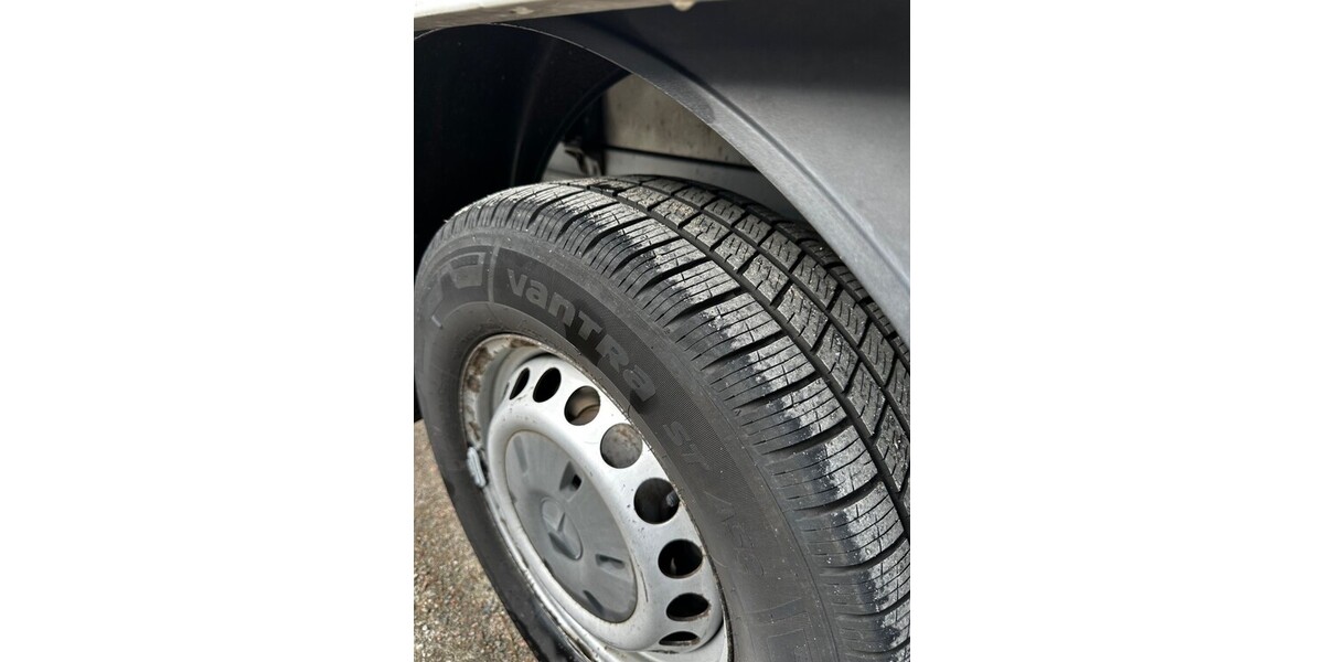 Mercedes-Benz Sprinter 433.500 km 16.065 € Hamburg 20038