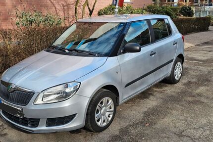 Skoda Fabia 147.476 km 4.000 &euro; Hamburg 22089