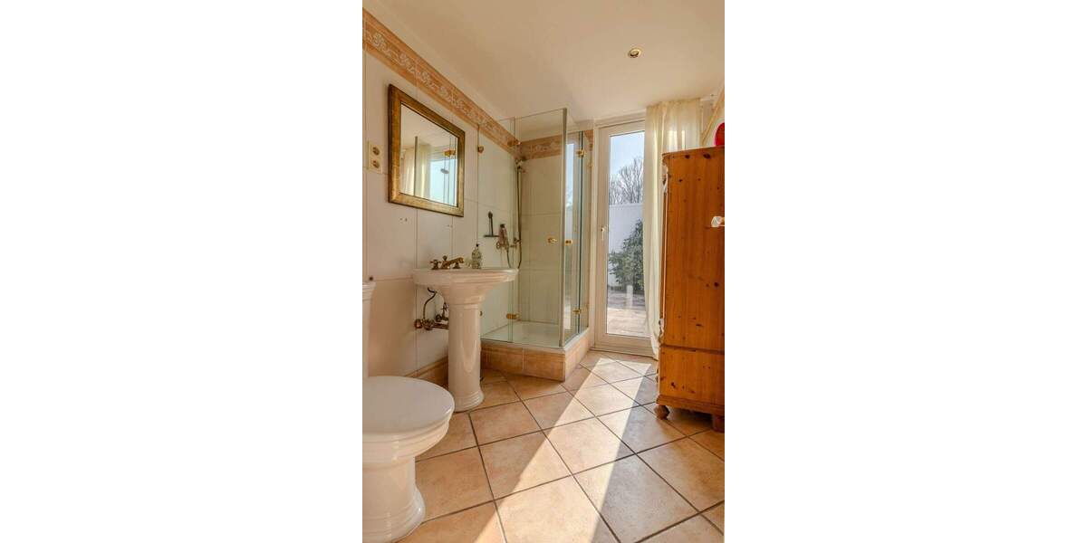 Bungalow Hamburg Osdorf - 4 Zimmer, 147 m&sup2;, 1.145.000&euro; | Angebot:25822365