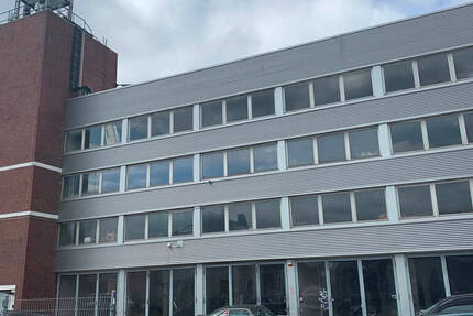 Vielseitige Lager- oder Parkfläche für PKW - Lastenaufzug vorhanden! zimmer