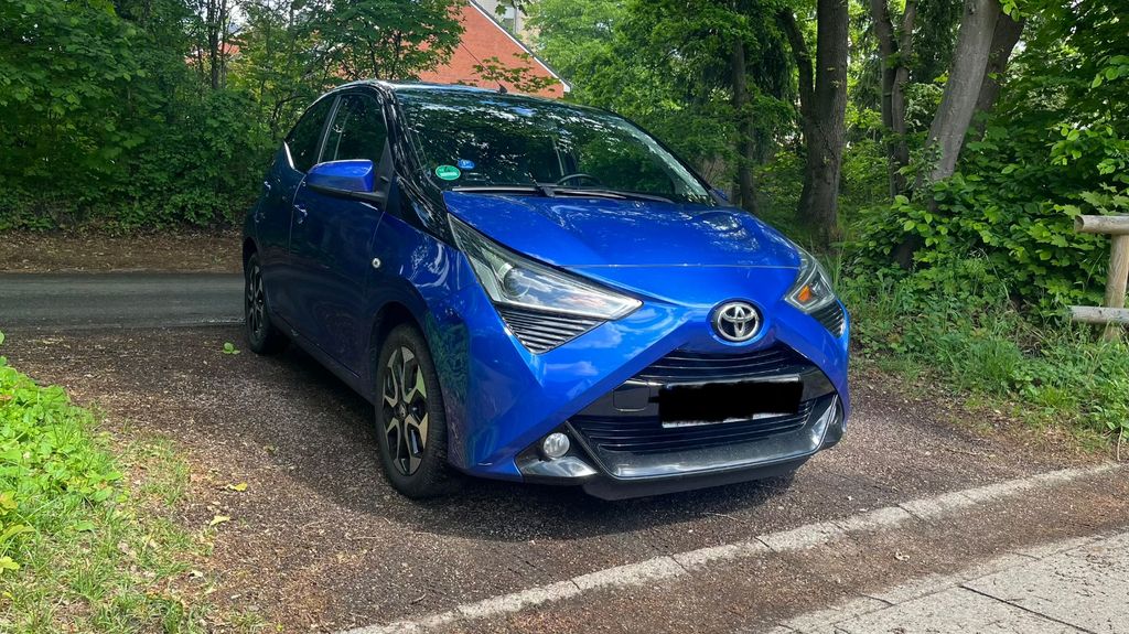Toyota Aygo (X) 105.500 km 7.500 &euro; Hamburg 22419