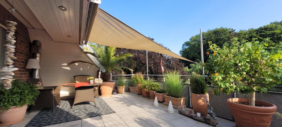 Provisionsfrei* Penthouse-Whg mit Sauna & Kamin in gute Hände abzugeben - Einfamilienhaus Barsbüttel | Angebot:26272714