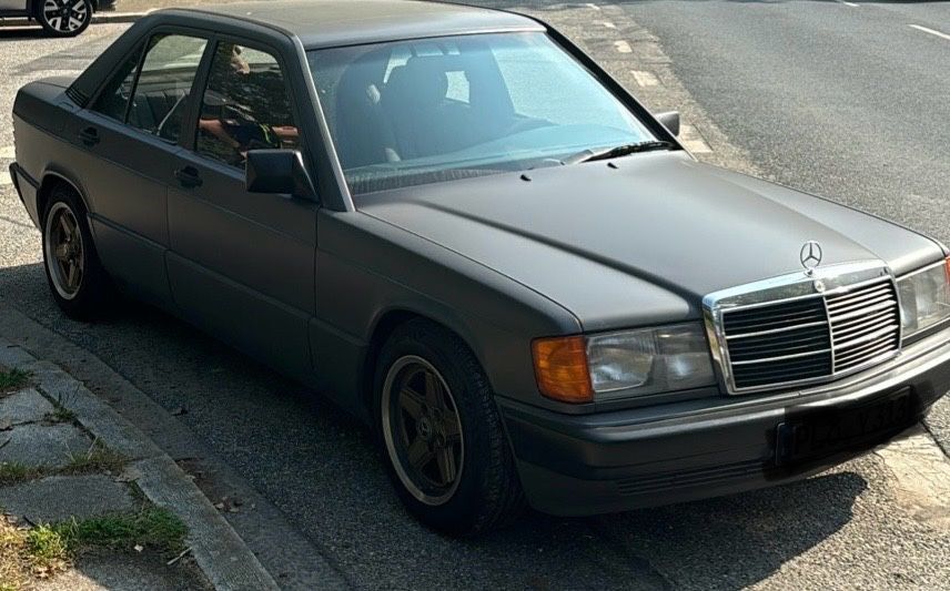 Mercedes-Benz 190 288.500 km 10.890 € Hamburg 22179