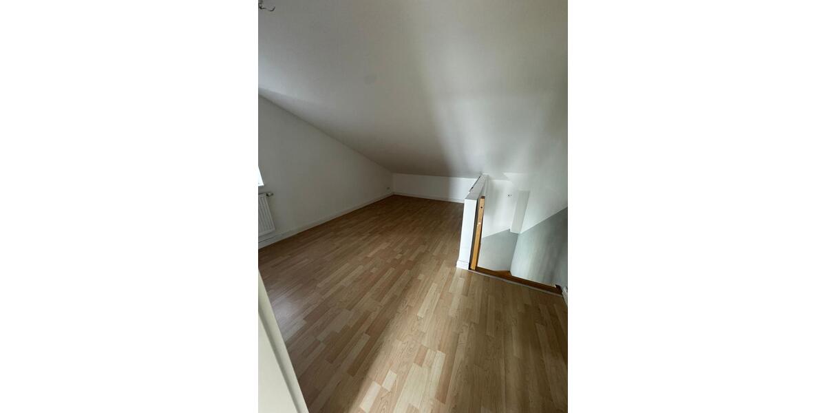 Dachgeschoßwohnung Börnsen - 5 Zimmer, 158 m&sup2;, 1.800&euro; | Angebot:26057087