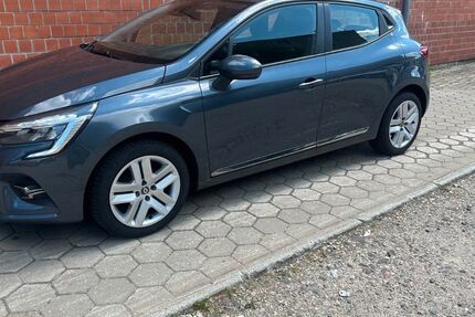 Renault Clio 99.000 km 11.542 &euro; Oststeinbek 22113