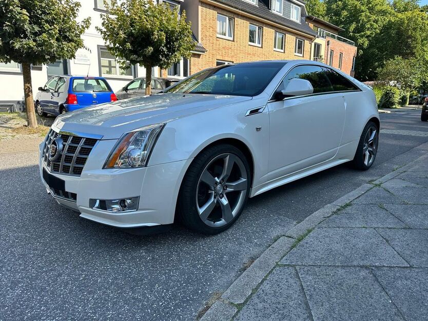 Cadillac CTS 244.000 km 14.000 € Hamburg 22529