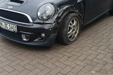 Mini Cooper S Cabrio (R57) 164.241 km 5.500 &euro; Hamburg 20038