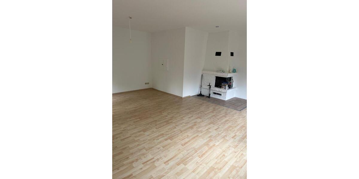 Etagenwohnung Hamburg Billstedt - 4 Zimmer, 120 m&sup2;, 2.500&euro; | Angebot:26368647