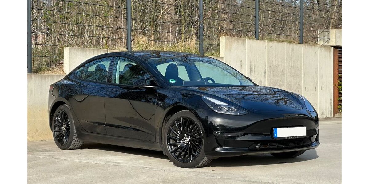 Tesla Model 3 27.000 km 36.700 &euro; Hamburg 22559