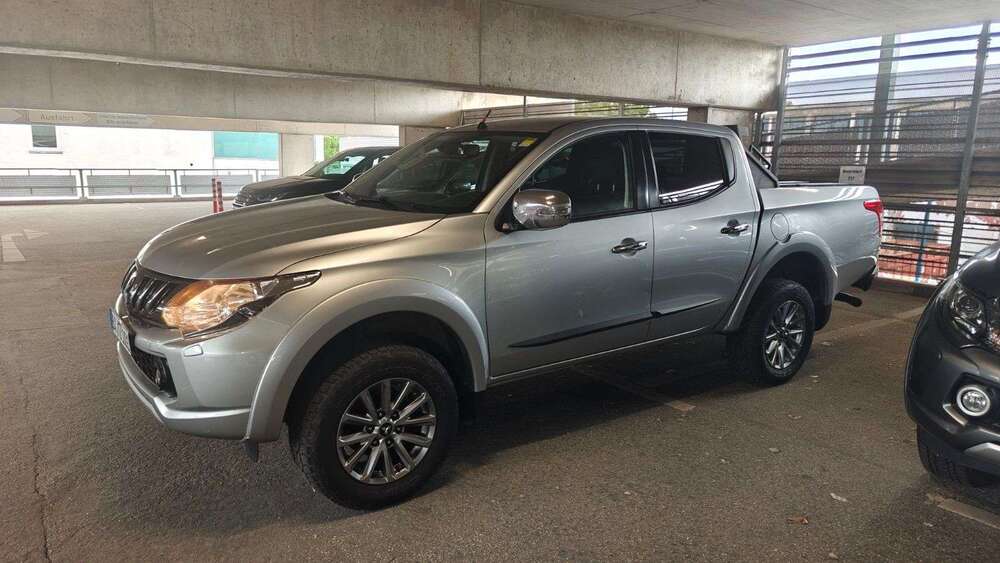 Mitsubishi L200 106.500 km 24.990 &euro; Hamburg 22047