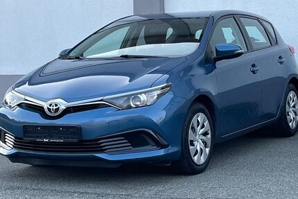 Toyota Auris 76.000 km 9.990 &euro; Geesthacht 21502